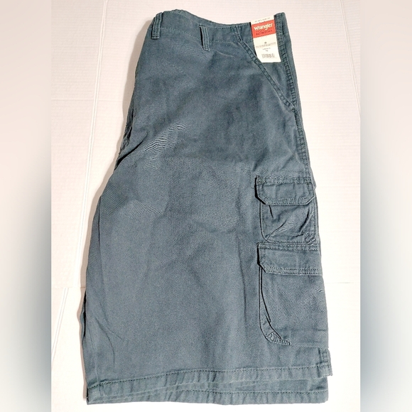 Wrangler Authentic Men's Big & Tall Premium Twill Cargo Shorts Midnight 50 - Picture 12 of 12